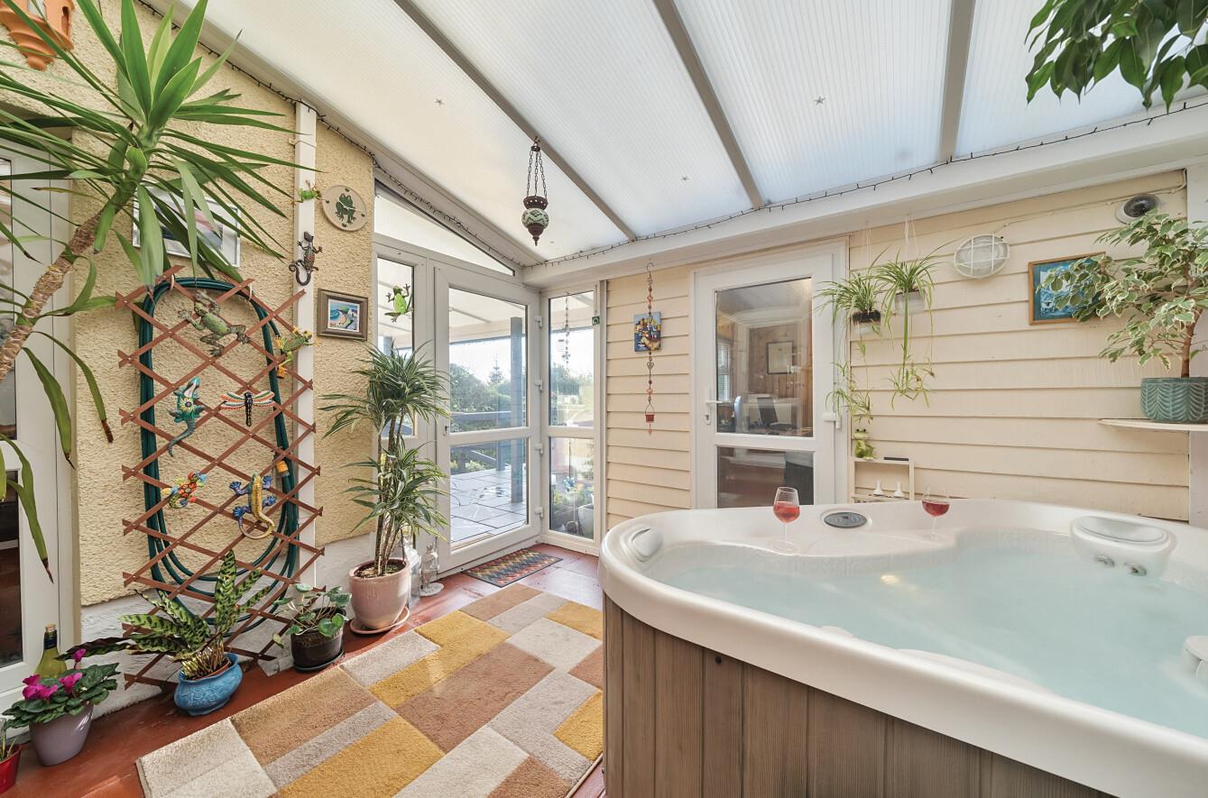 Queens Road, Sketty, Swansea, SA2 0SD